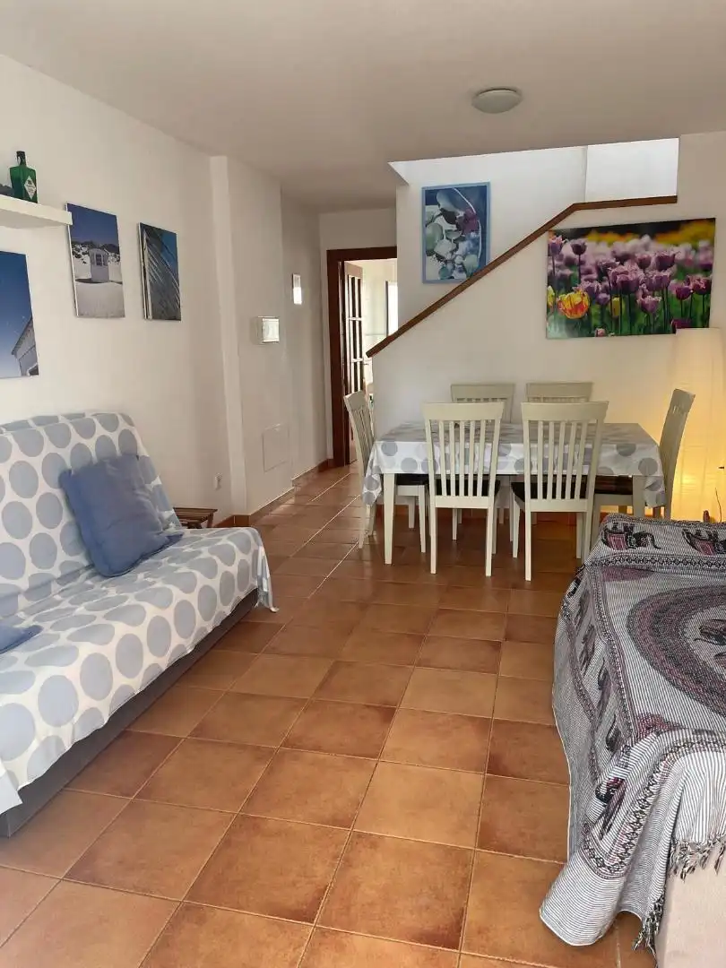 Casa adosada en venda a Calle Punta del Castillo, 7, Rodalquilar - La Isleta Menjador de Casa adosada en venda en Níjar amb Terrassa i Balcó