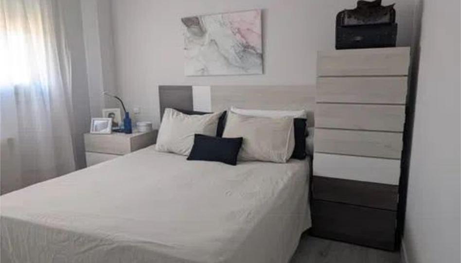 Photo 1 of Flat to rent in Calle Bahía de Palma, 7, Corralejos - Campo de las Naciones, Madrid