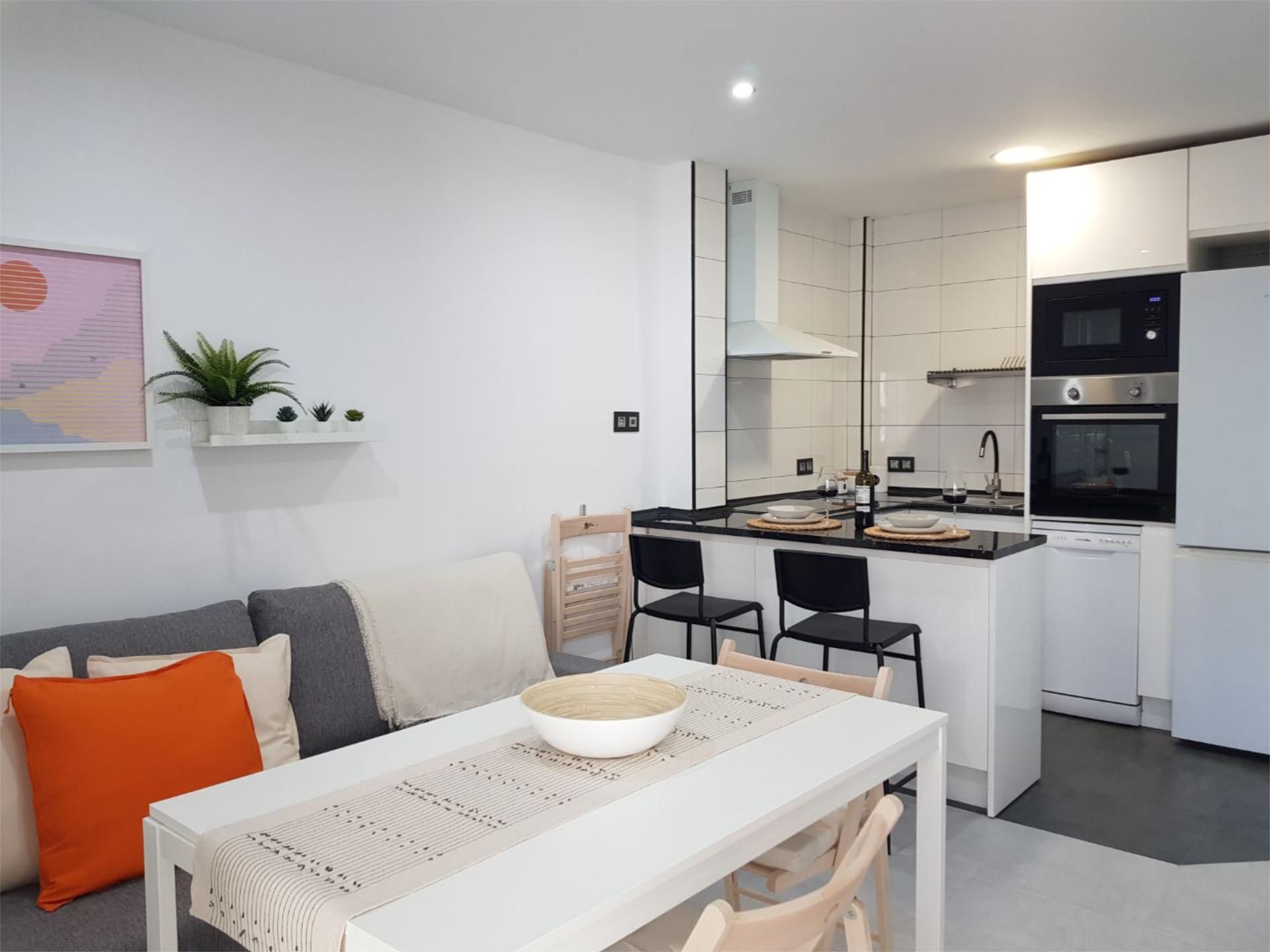 Kitchen of Flat to rent in  Sevilla Capital  with Air Conditioner and Terrace