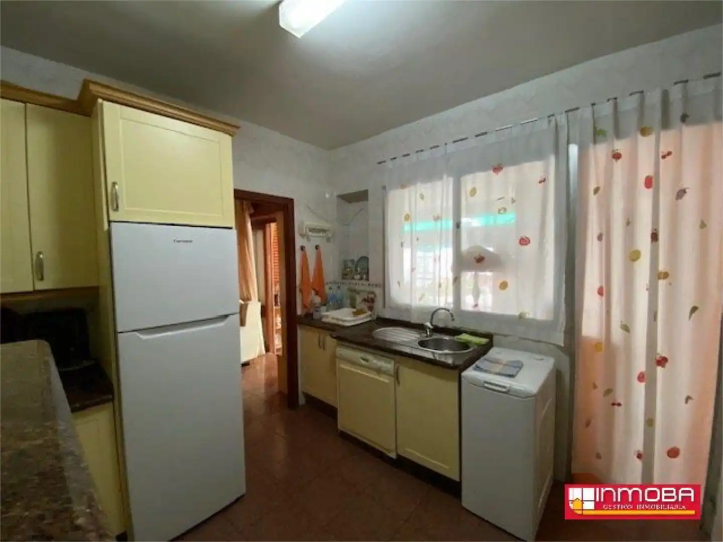 Kitchen of Flat for sale in Guareña  with Air Conditioner, Terrace and Furnished