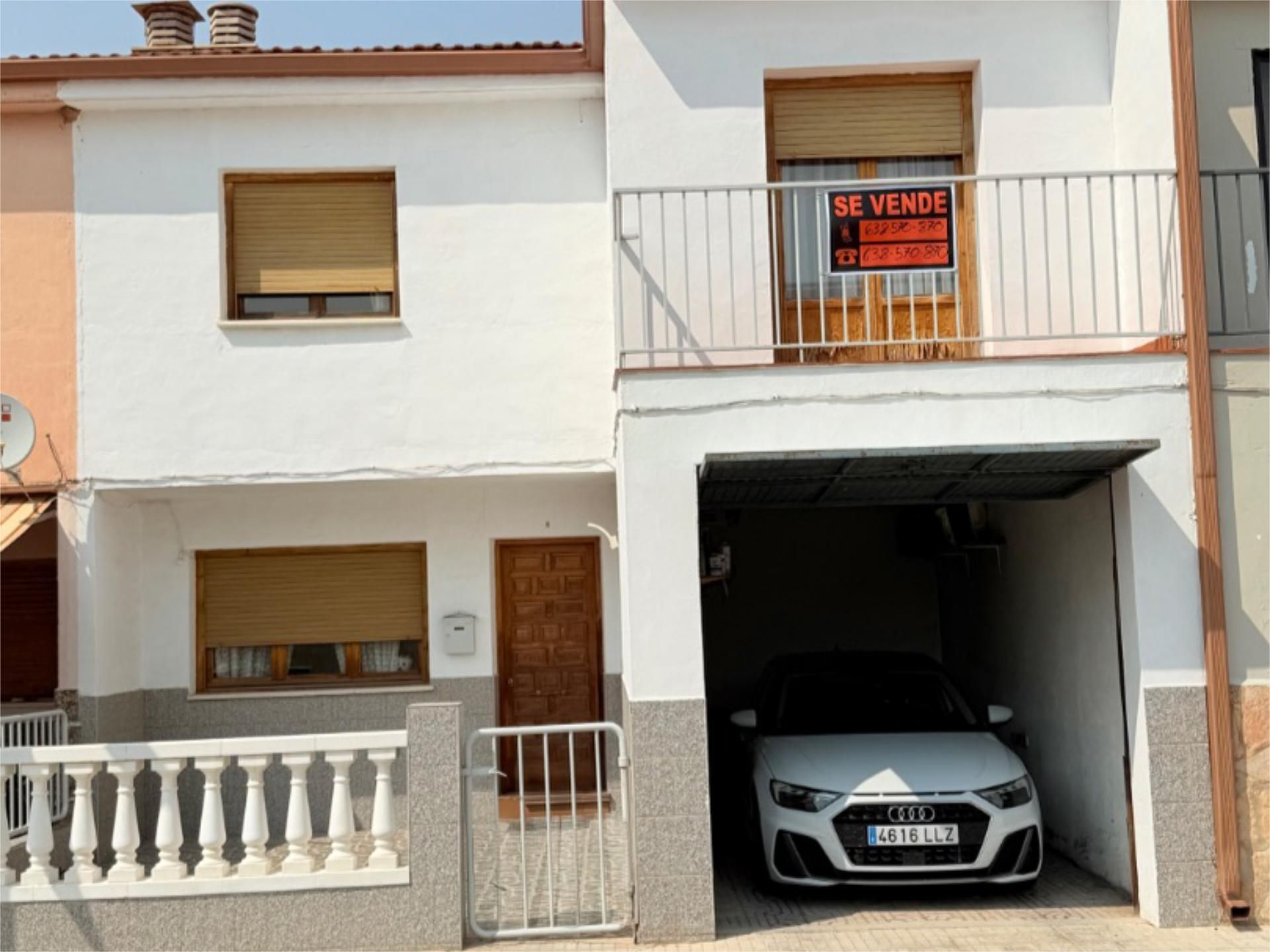 Vista exterior de Pis en venda en Calanda amb Calefacció, Jardí privat i Parquet
