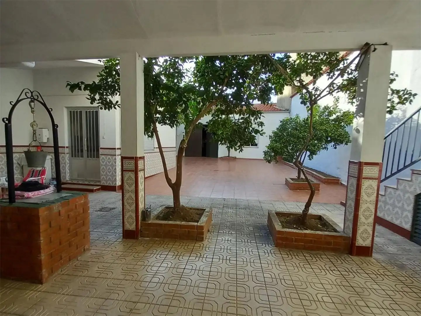 Casa adosada en venta en Avenida de la Constitución, 2, Zorita Casa adosada en venta en Zorita con Calefacción, Trastero y Amueblado