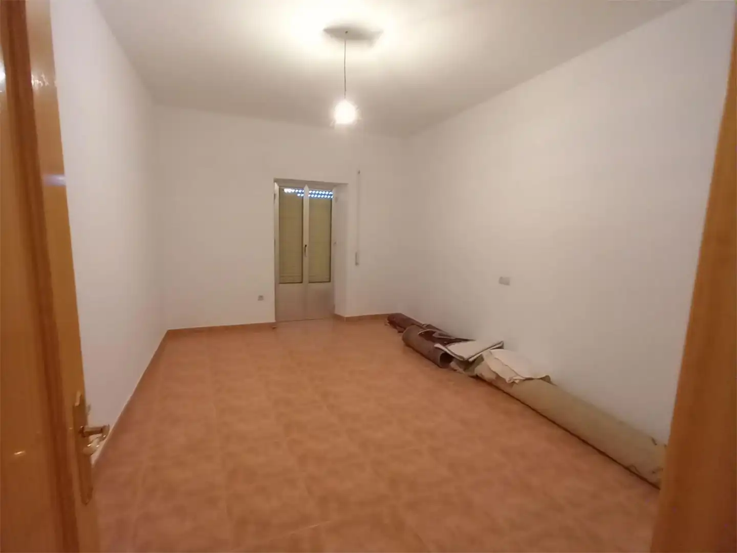 Casa adosada en venta en Avenida de la Constitución, 2, Zorita Casa adosada en venta en Zorita con Calefacción, Trastero y Amueblado