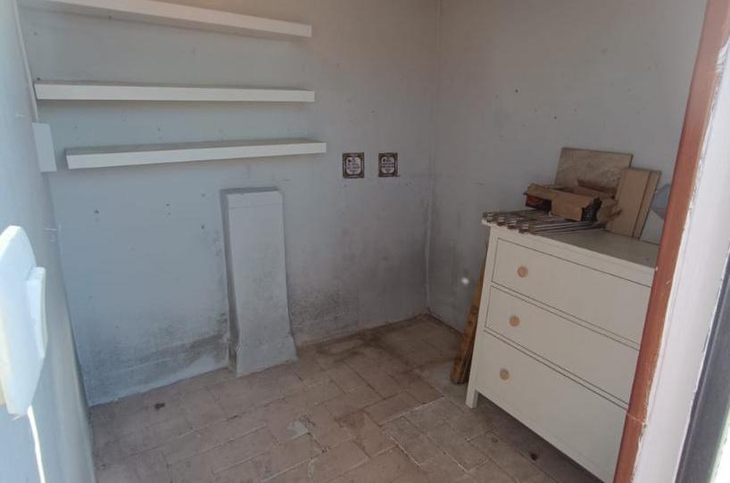 Photo 1 of Box room to rent in Calle Antillano Campos, 8, Triana Casco Antiguo, Sevilla
