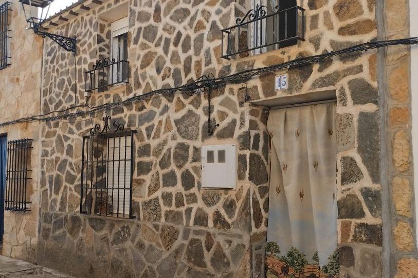 Photo 1 of Single-family semi-detached for sale in Calle Seda, 45, Puebla de Almenara, Cuenca