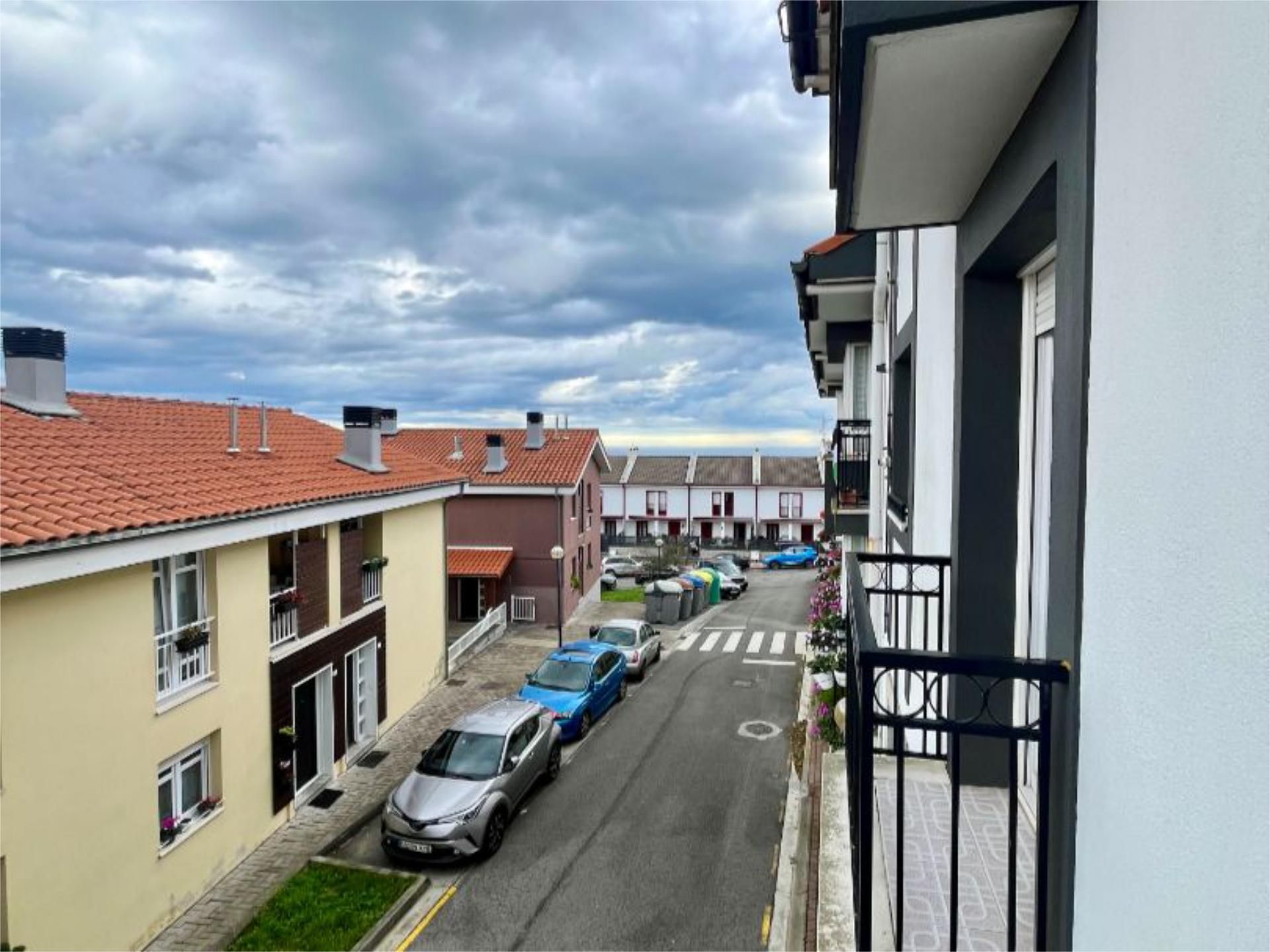 Exterior view of Flat for sale in Deba  with Balcony