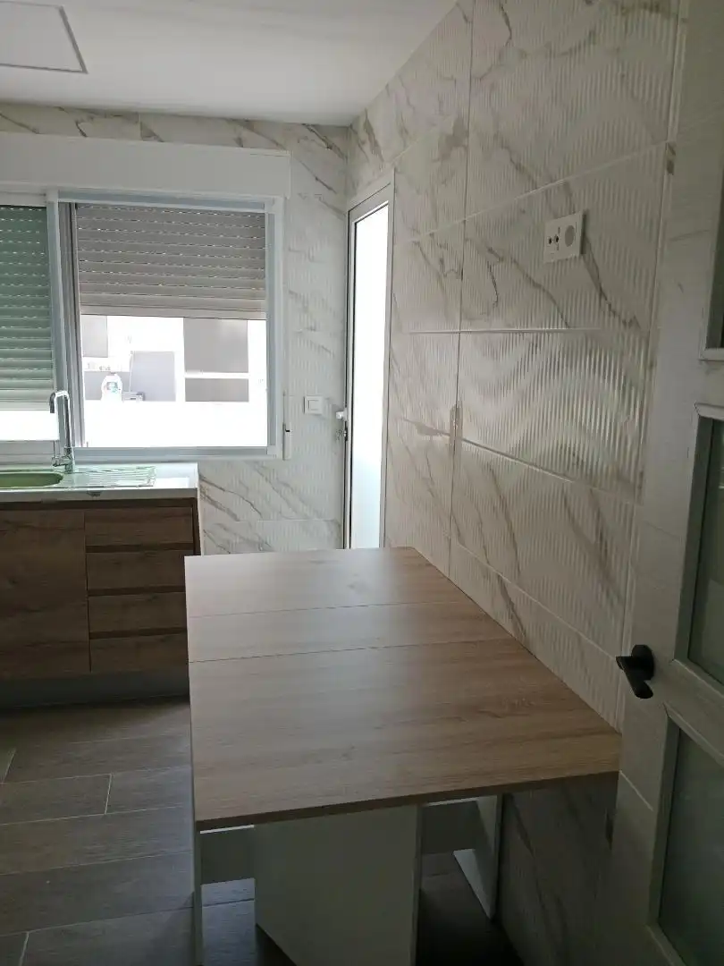 Room in Avinguda de la Llibertat, 55, Norte