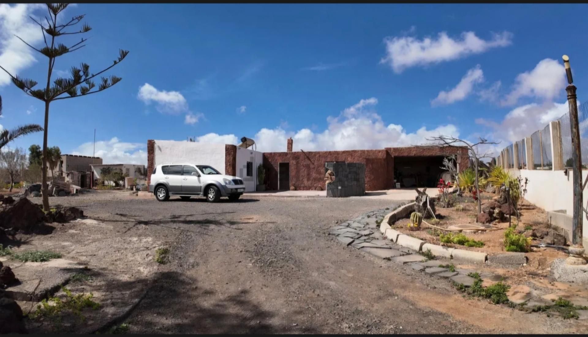Exterior view of Country house for sale in Antigua  with Private garden, Terrace and Storage room
