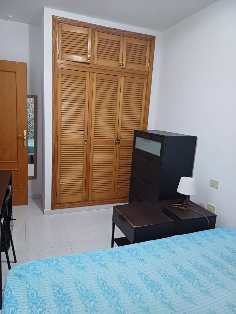 Flat to rent in Avenida las Palmeras, 18, Gracia