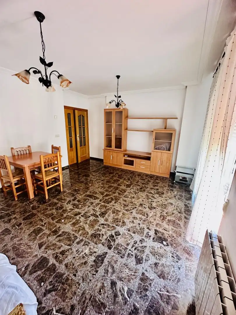 Flat for sale in Avenida Primero de Mayo, San Pedro Living room of Flat for sale in Albacete with Heating, Storage room and Furnished