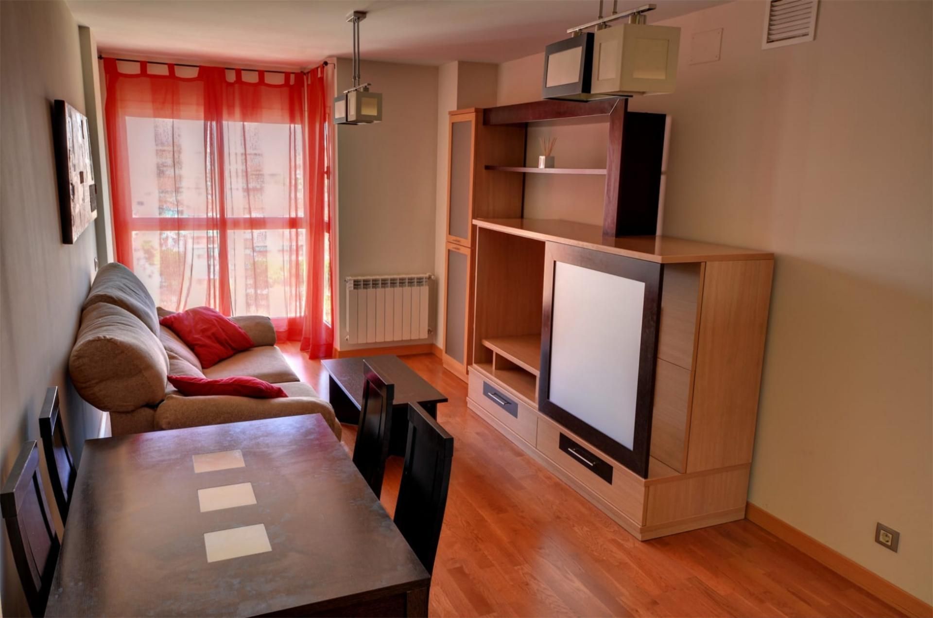 Living room of Flat for sale in  Madrid Capital  with Air Conditioner, Heating and Parquet flooring
