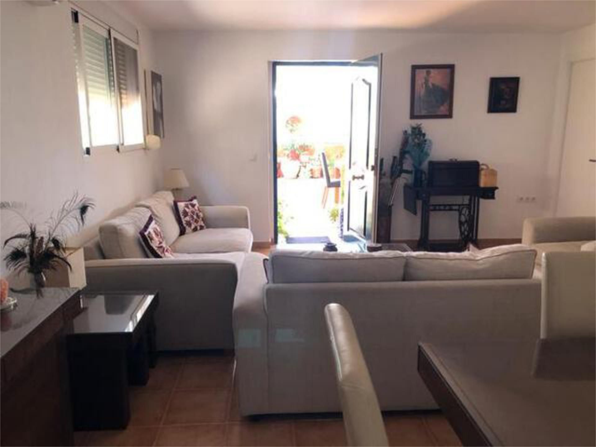 Sala d'estar de Casa o xalet de lloguer en Torremolinos amb Terrassa i Moblat