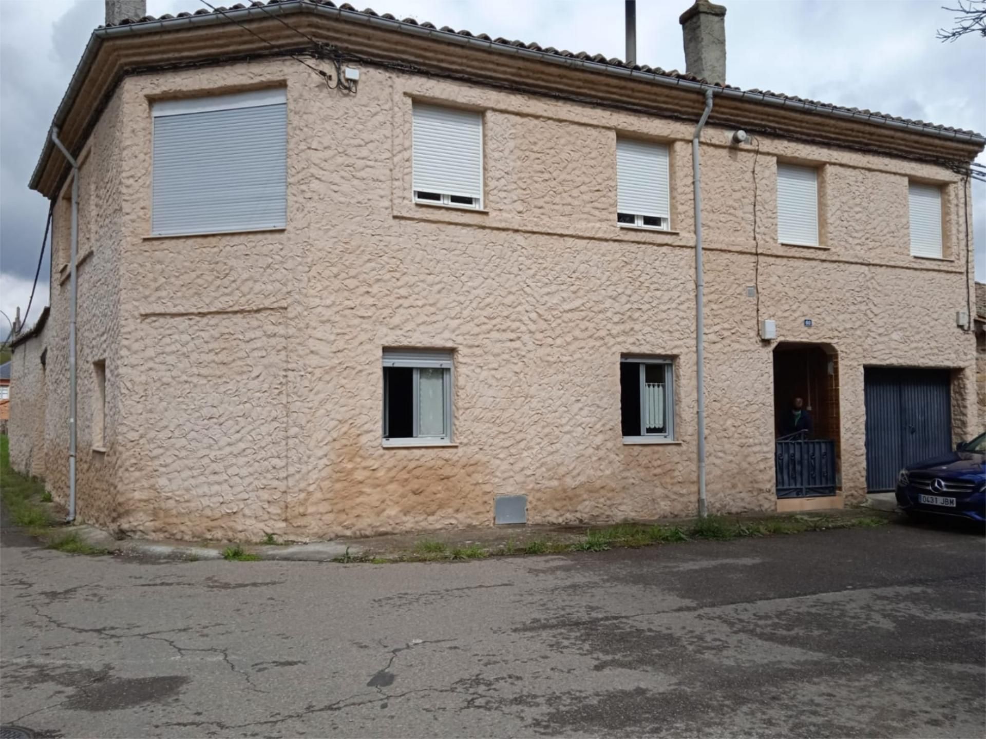 Exterior view of Single-family semi-detached for sale in Santa María de Ordás  with Heating, Private garden and Parquet flooring