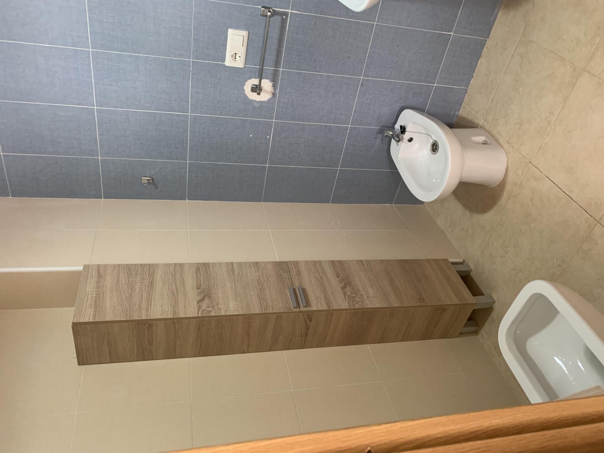 Bathroom of Flat to rent in Albocàsser