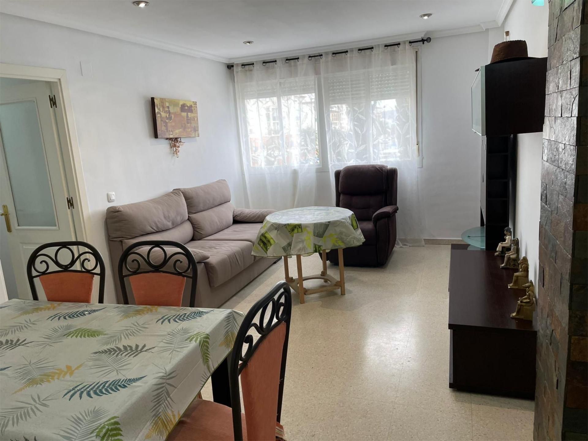 Bedroom of Flat to share in El Puerto de Santa María  with Air Conditioner, Heating and Parquet flooring