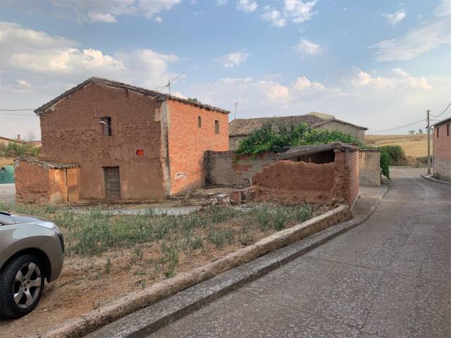 Piso en Venta en Calle la Cuadra, 7 en Sotresgudo