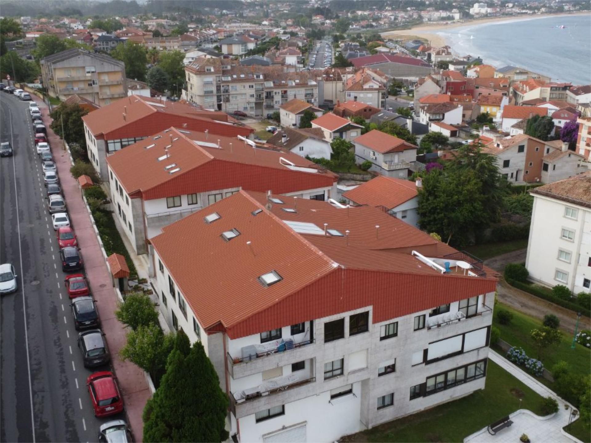 Vista exterior de Apartament de lloguer en Nigrán amb Calefacció, Jardí privat i Traster