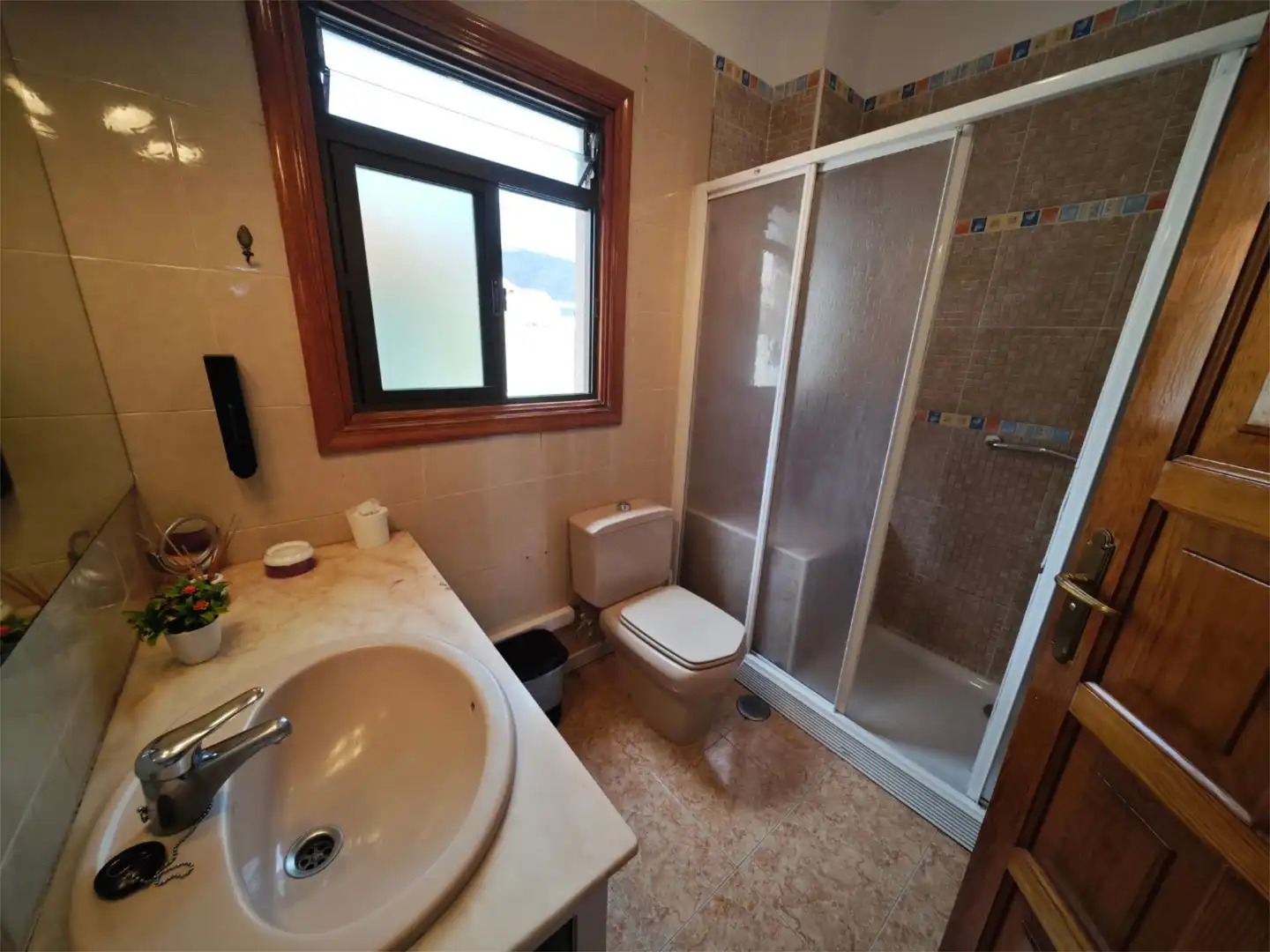 Bathroom of Flat for share in Santa Cruz de Tenerife  with Private garden, Terrace and Storage room