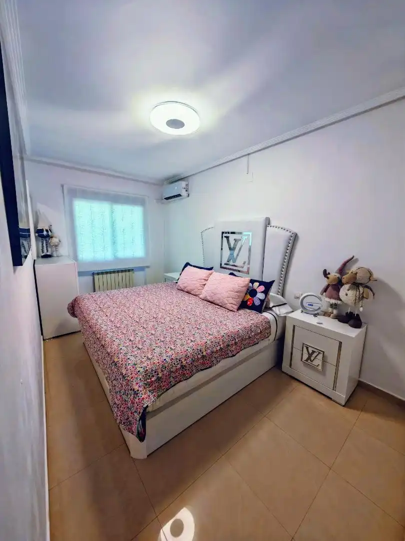 Casa adosada en venta en Calle Independencia, 24, Santa Cruz de Mudela Habitación de Casa adosada en venta en Santa Cruz de Mudela con Aire acondicionado, Calefacción y Amueblado