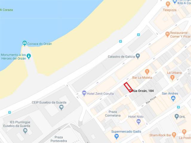 Local comercial en Venta en Rúa Orzán, 184 en Ensanche