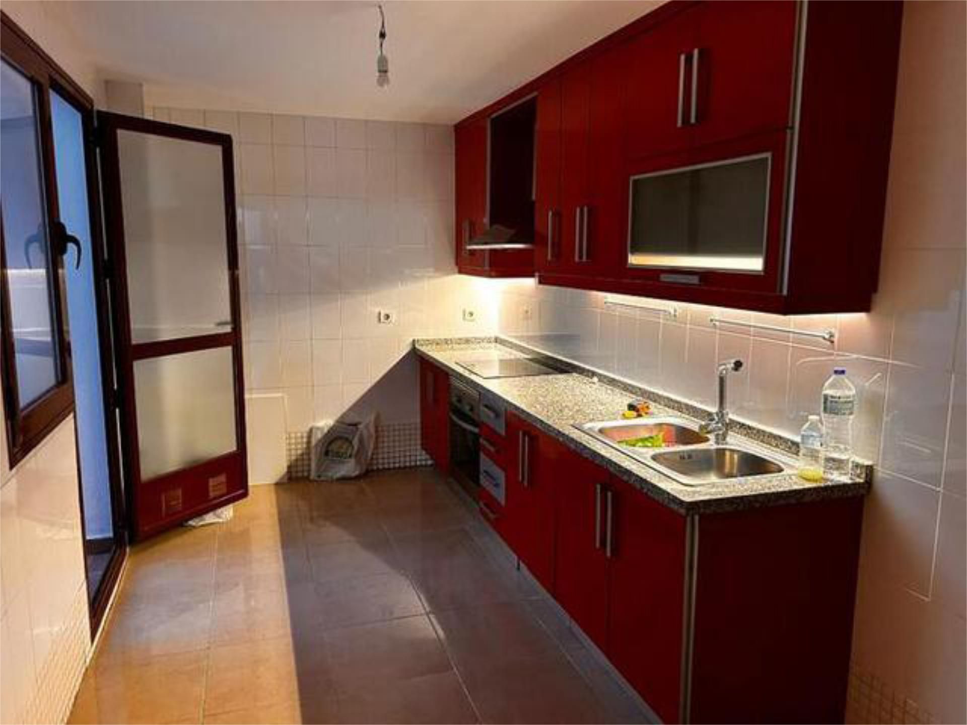 Cuina de Casa o xalet de lloguer en Armilla amb Terrassa