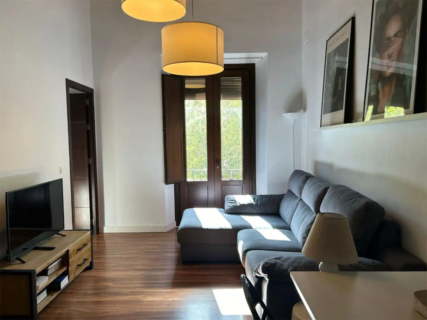 Flat for rent in Callejón Juan de Oviedo, 1, San Lorenzo Living room of Flat for rent in Sevilla with Heating, Parquet flooring and Terrace