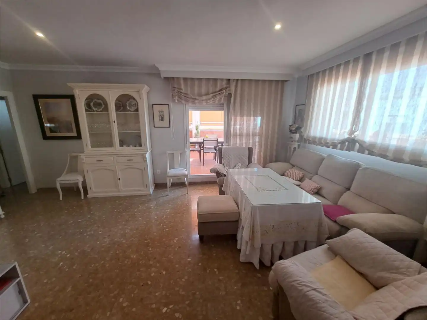 Flat for sale in Plaza el Polvorón, 1, Morón de la Frontera Bedroom of Flat for sale in Morón de la Frontera with Air Conditioner and Terrace