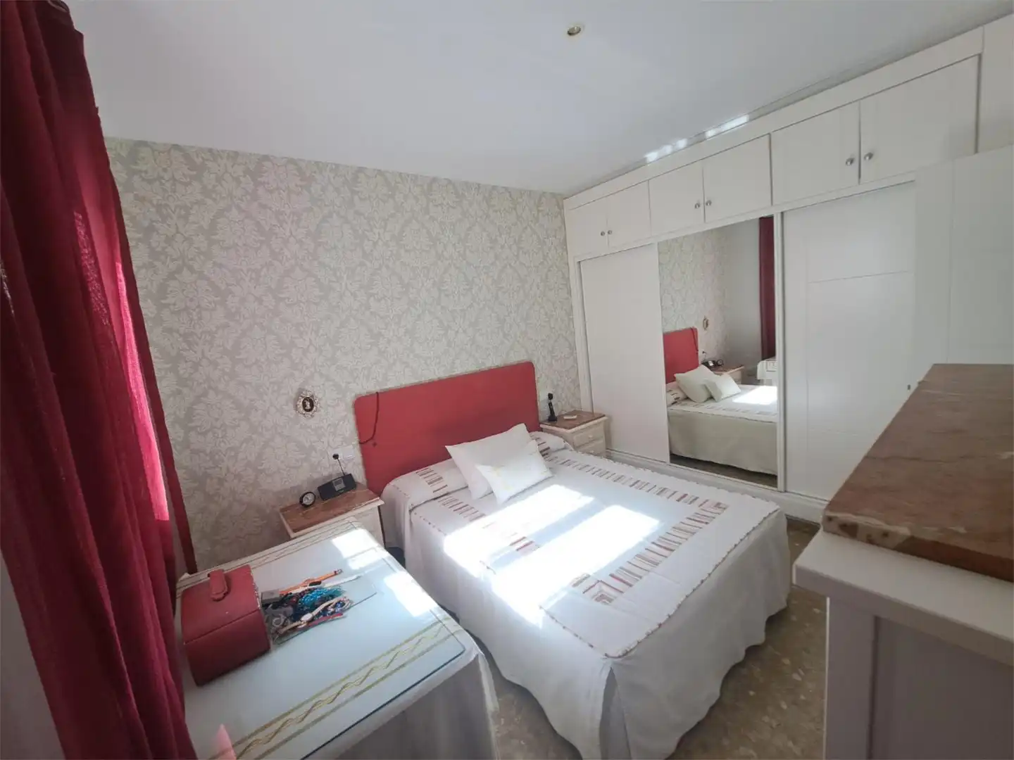 Flat for sale in Plaza el Polvorón, 1, Morón de la Frontera Bedroom of Flat for sale in Morón de la Frontera with Air Conditioner and Terrace