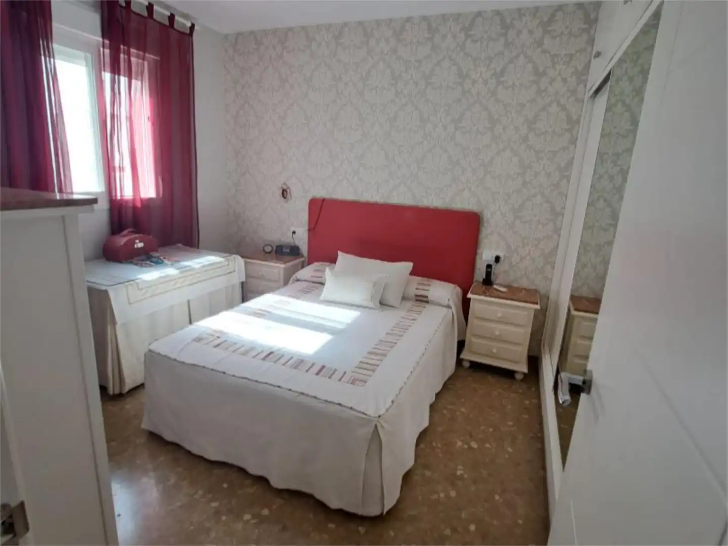 Flat for sale in Plaza el Polvorón, 1, Morón de la Frontera Bedroom of Flat for sale in Morón de la Frontera with Air Conditioner and Terrace