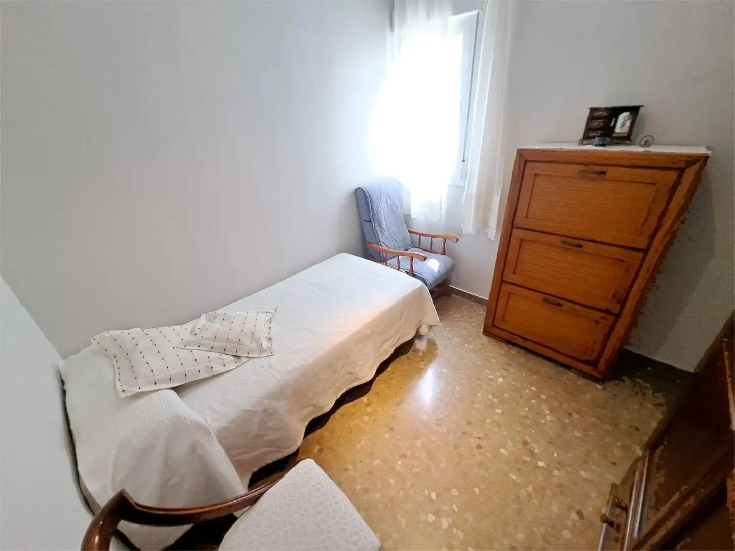 Flat for sale in Plaza el Polvorón, 1, Morón de la Frontera Bedroom of Flat for sale in Morón de la Frontera with Air Conditioner and Terrace