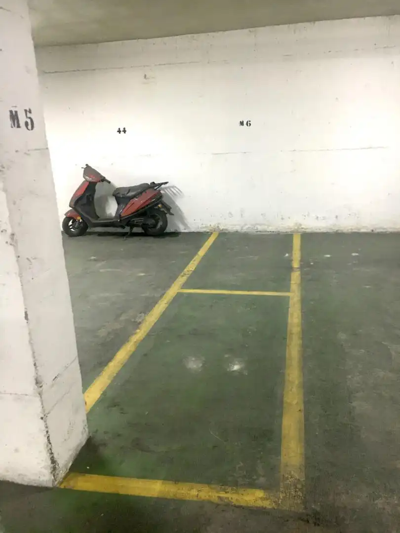Aparcament de Garatge de lloguer en Sevilla