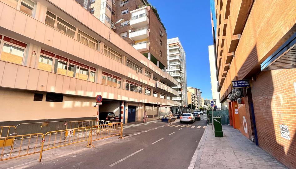 Garage zur Miete in Avenida de la República Argentina, 27a, Los Remedios, Sevilla Capital - Bild 1 Foto 1 von Garage zur Miete in Avenida de la República Argentina, 27a, Los Remedios, Sevilla Capital