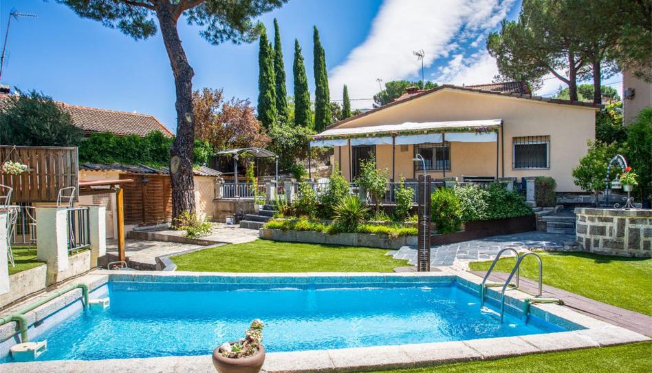 Flat for sale in Salud y Alegría - El Lago, Madrid - image 1 Photo 1 of Flat for sale in Salud y Alegría - El Lago, Madrid