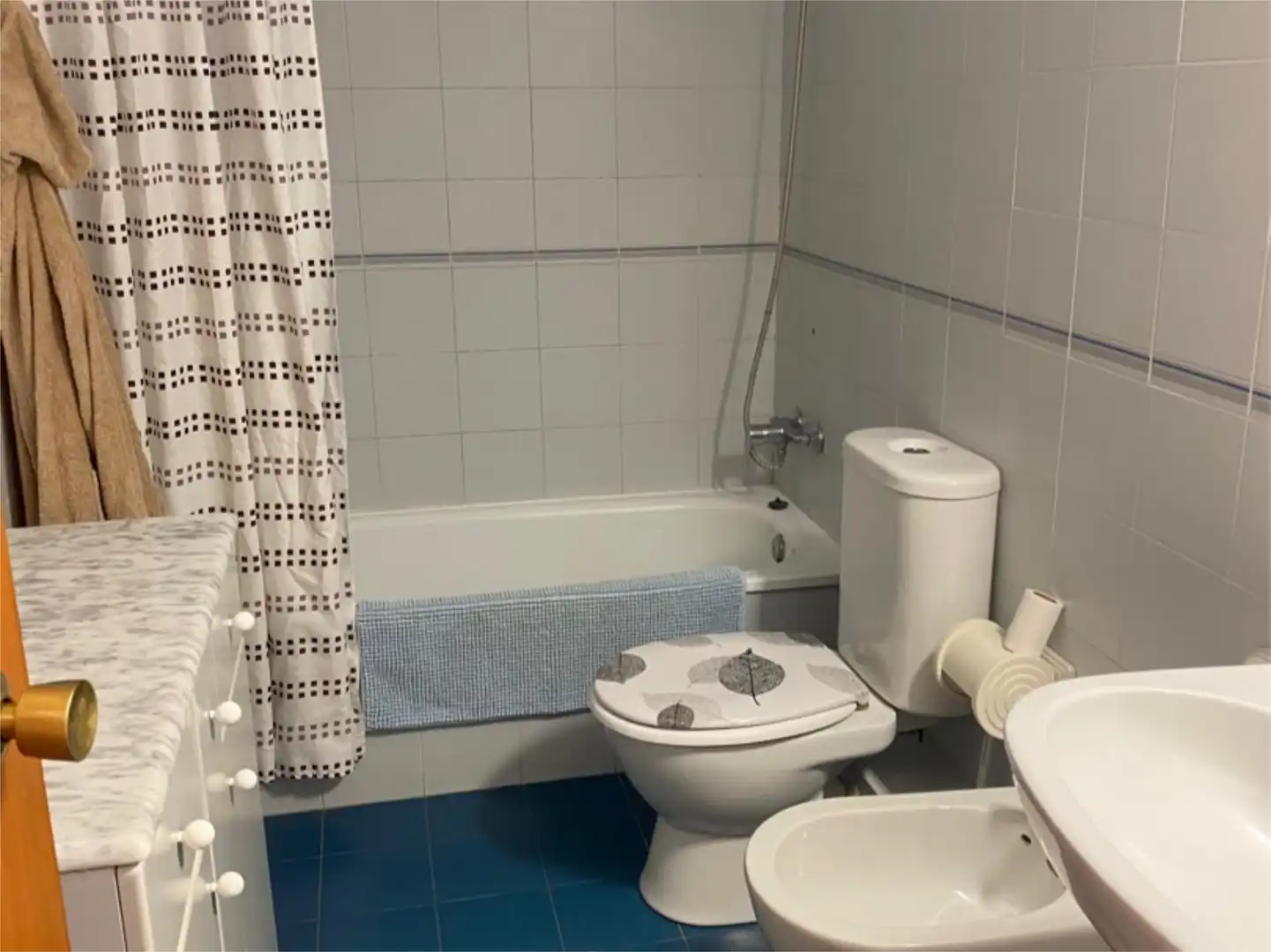 Piso de alquiler en Carrer de Rubén Darío, 26, La Carrasca Baño de Piso de alquiler en Valencia con Aire acondicionado, Calefacción y Terraza