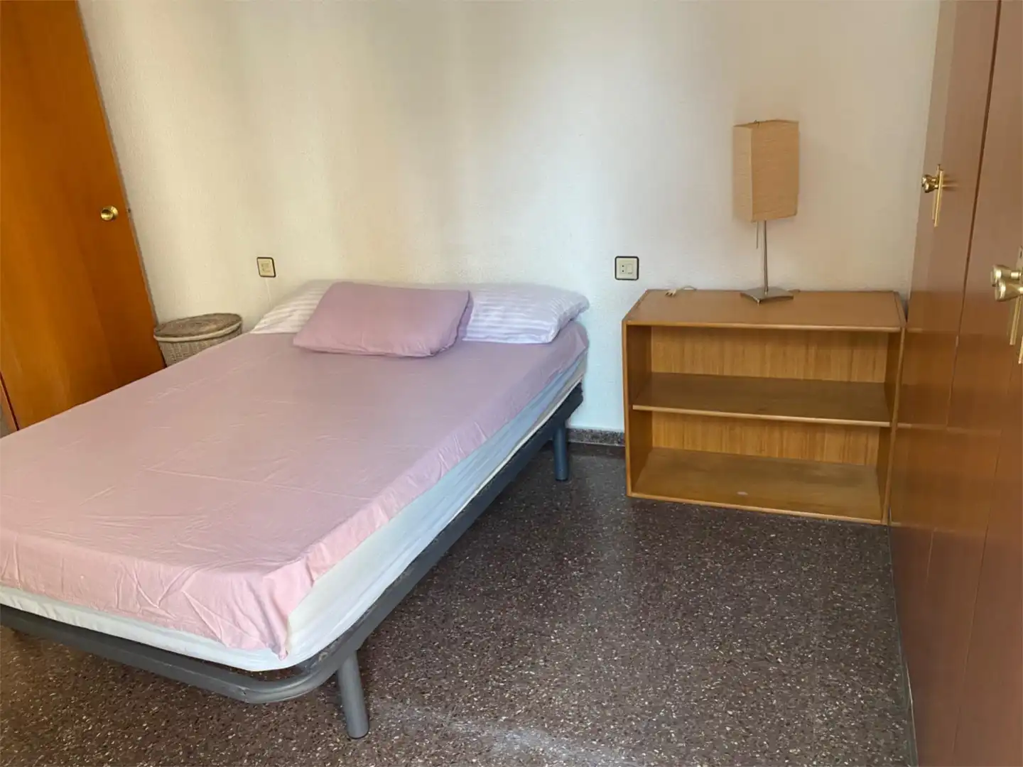 Piso de alquiler en Carrer de Rubén Darío, 26, La Carrasca Habitación de Piso de alquiler en Valencia con Aire acondicionado, Calefacción y Terraza
