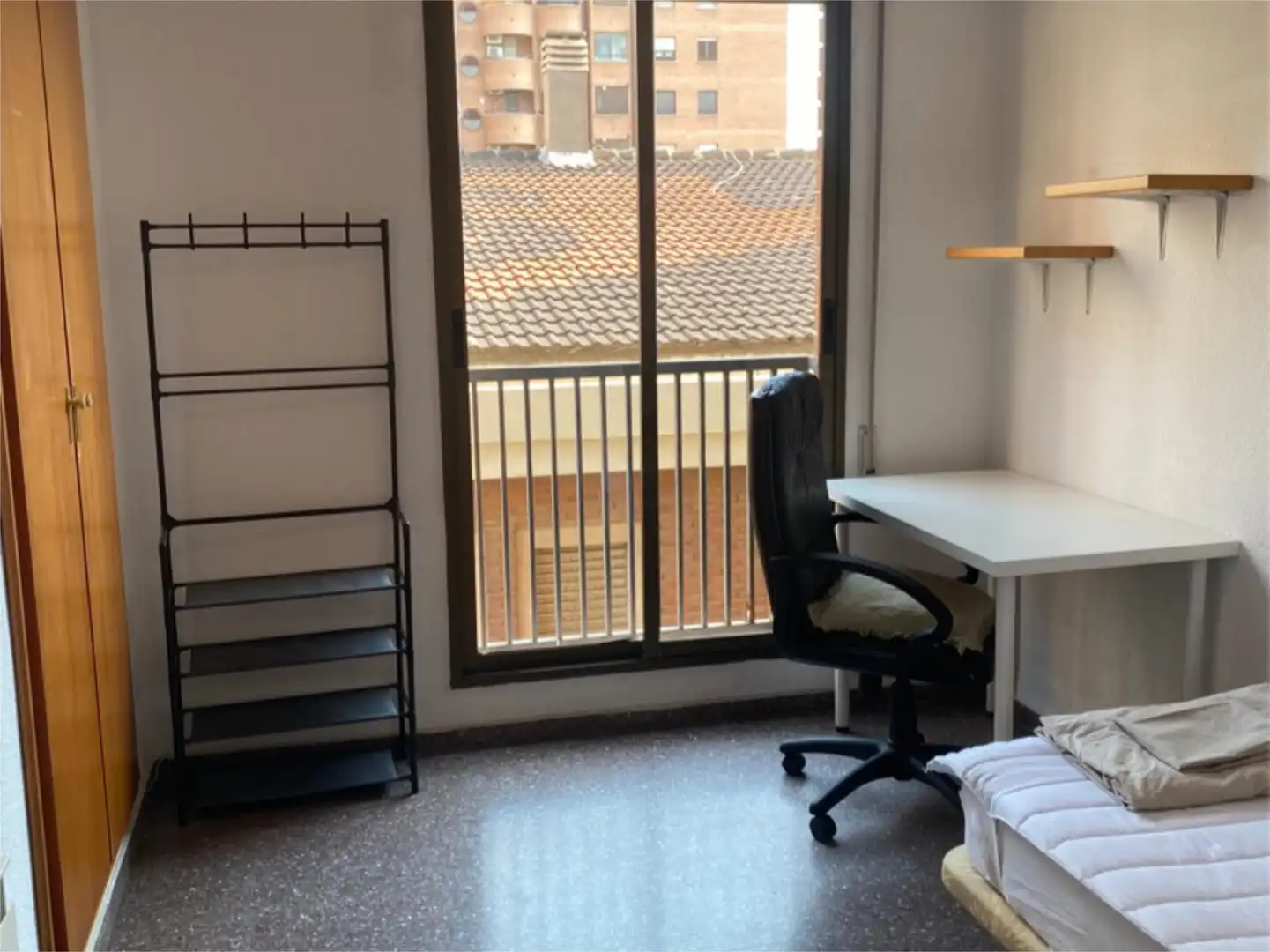 Piso de alquiler en Carrer de Rubén Darío, 26, La Carrasca Habitación de Piso de alquiler en Valencia con Aire acondicionado, Calefacción y Terraza