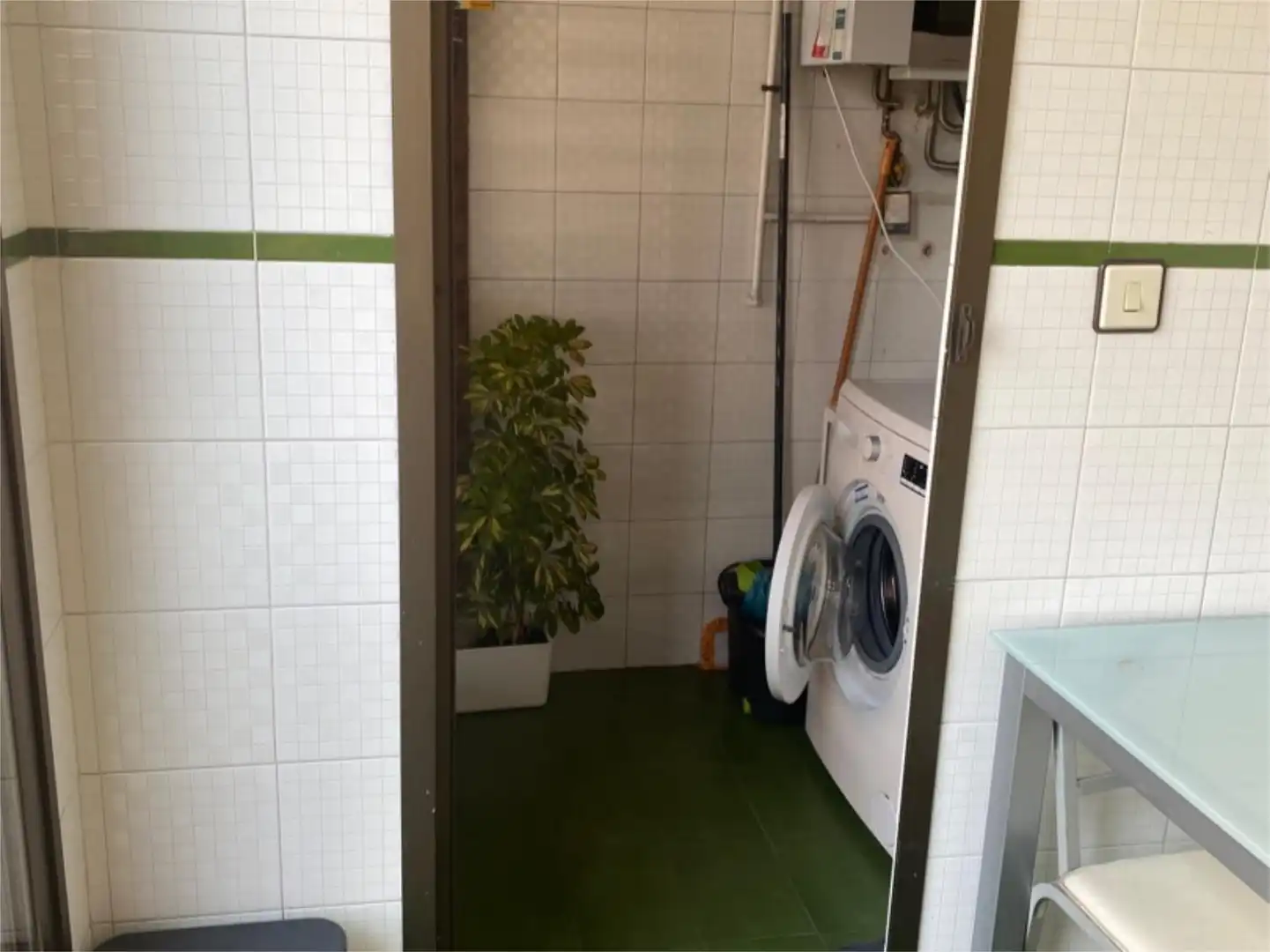 Piso de alquiler en Carrer de Rubén Darío, 26, La Carrasca Baño de Piso de alquiler en Valencia con Aire acondicionado, Calefacción y Terraza