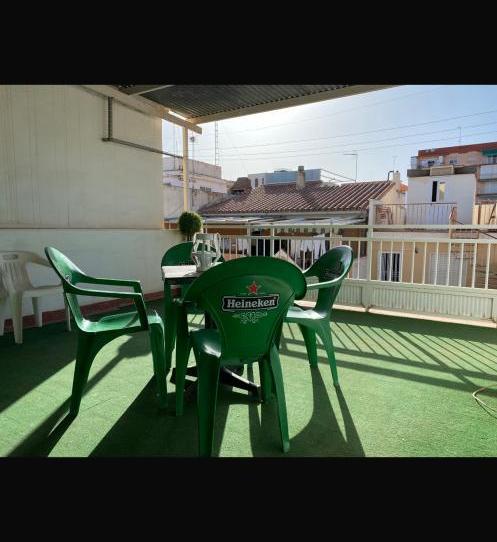 Casa adosada en venda a Calle las Melosas, 39, Paseo Marítimo de Levante, Málaga - imatge 1 Foto 1 de Casa adosada en venda a Calle las Melosas, 39, Paseo Marítimo de Levante, Málaga