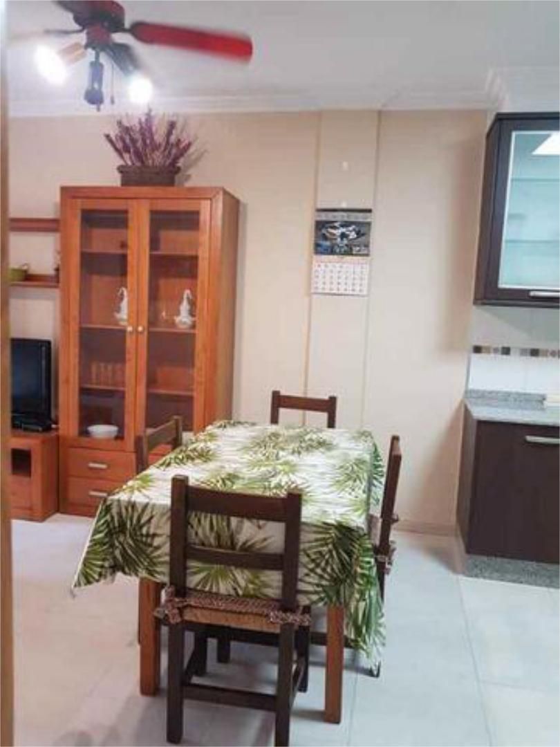 Menjador de Apartament de lloguer en Bueu amb Calefacció i Moblat