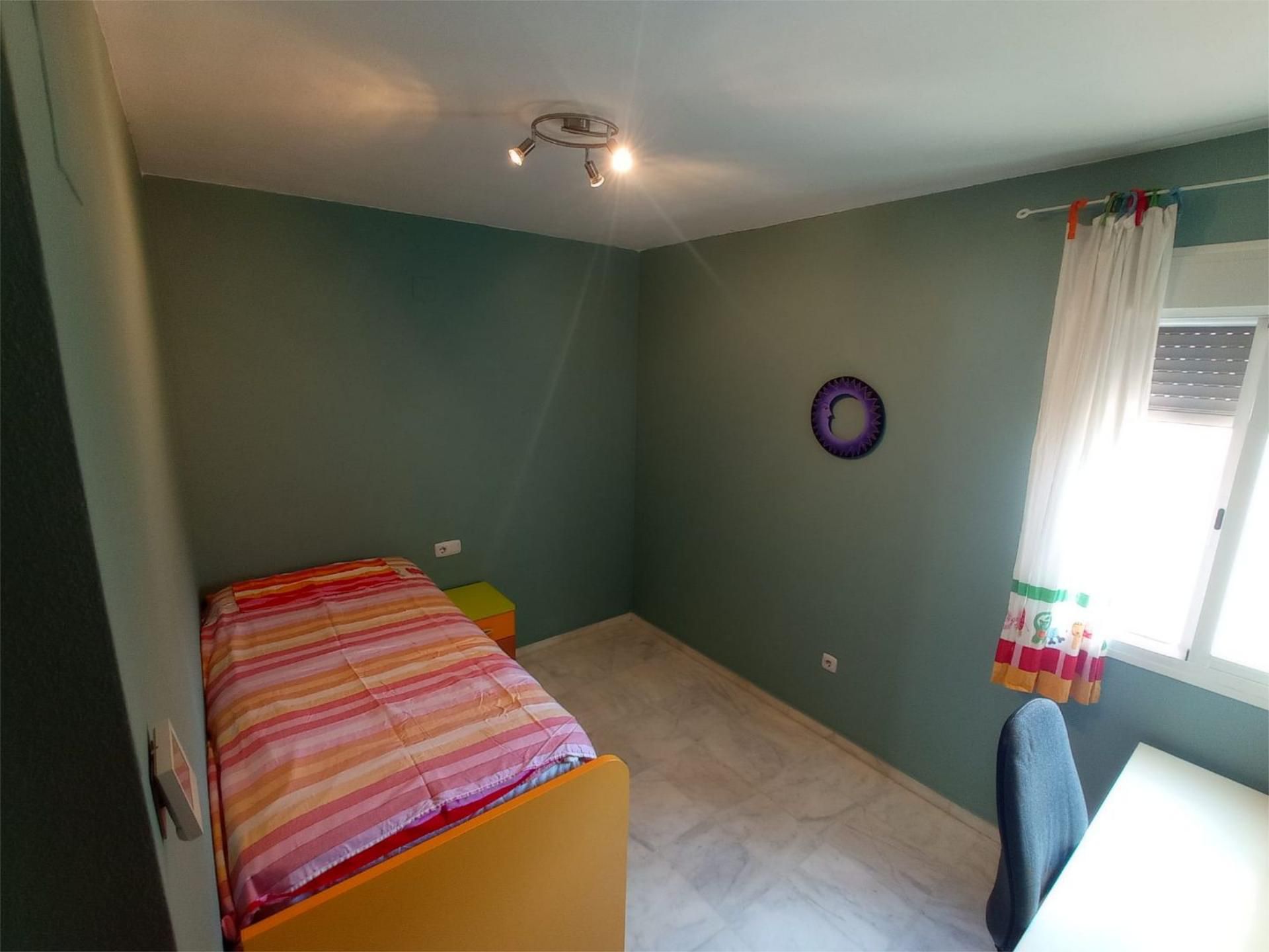 Bedroom of Flat to rent in Puerto Real  with Air Conditioner, Heating and Private garden