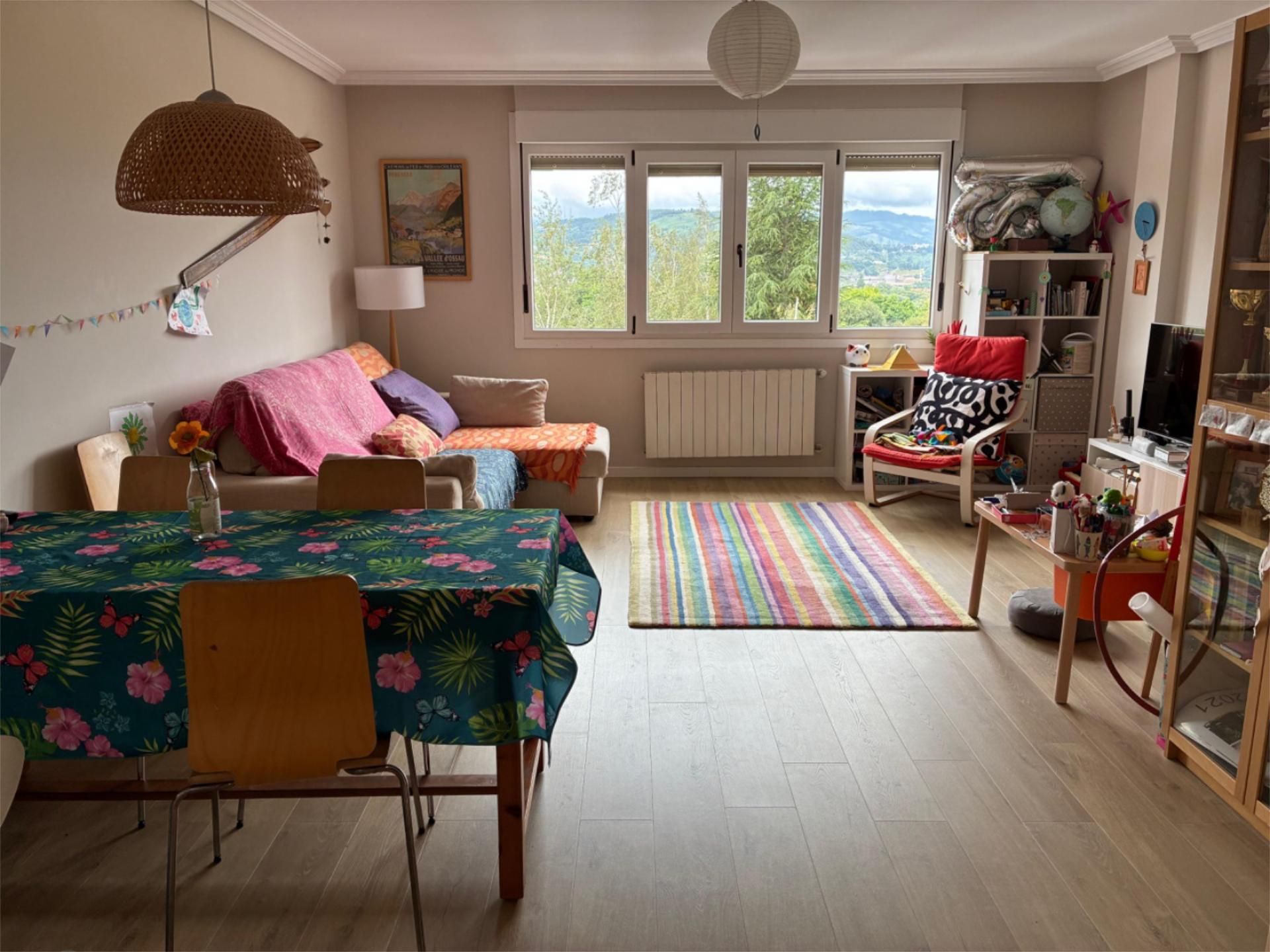 Living room of Flat to rent in Loiu  with Heating, Parquet flooring and Storage room