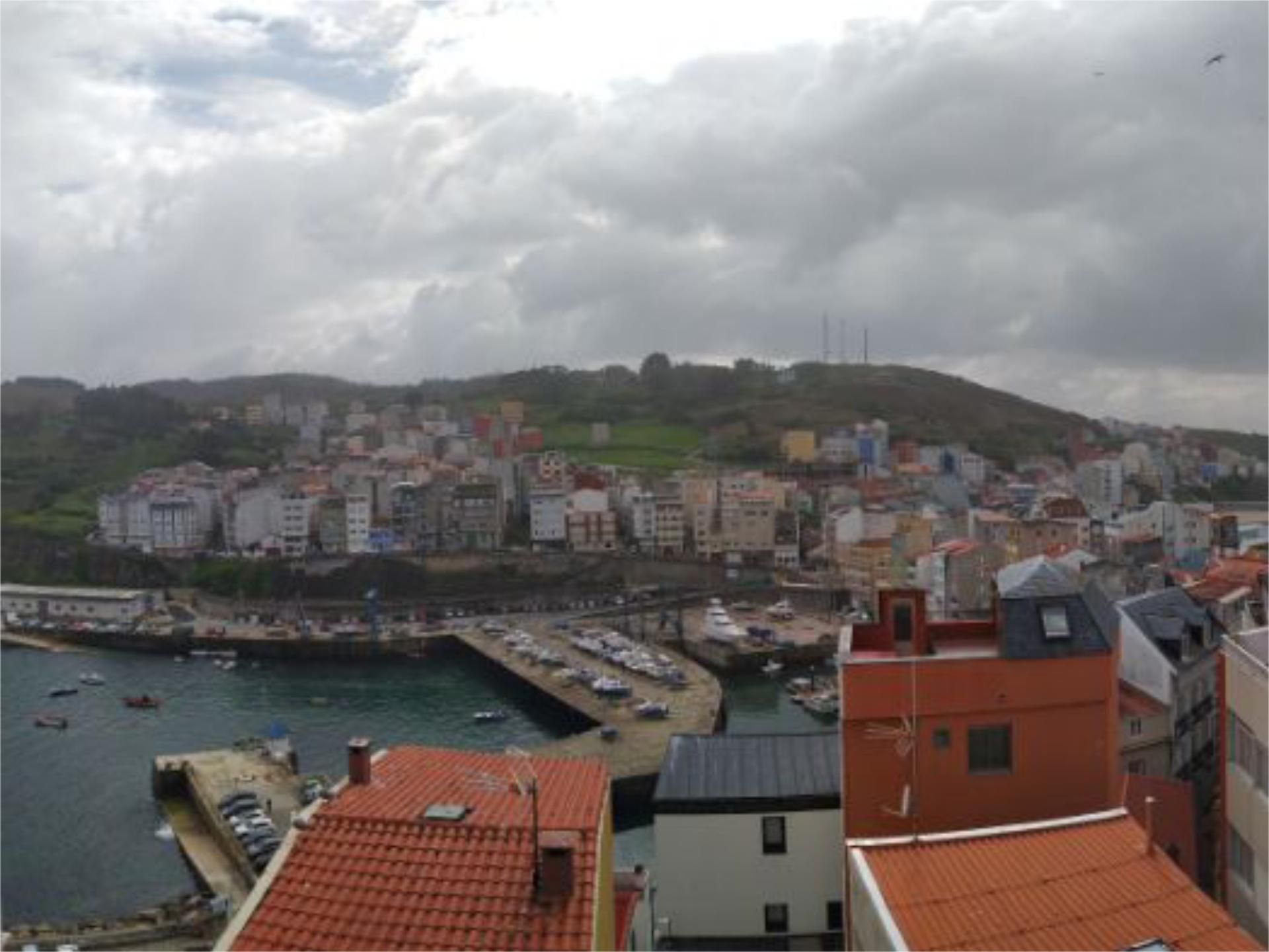 Vista exterior de Àtic en venda en Malpica de Bergantiños amb Terrassa i Balcó