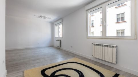 Foto 2 de Piso en venta en Calle Alcón, 16, Centro, Ponferrada
