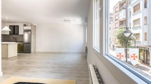 Foto 4 de Piso en venta en Calle Alcón, 16, Centro, Ponferrada