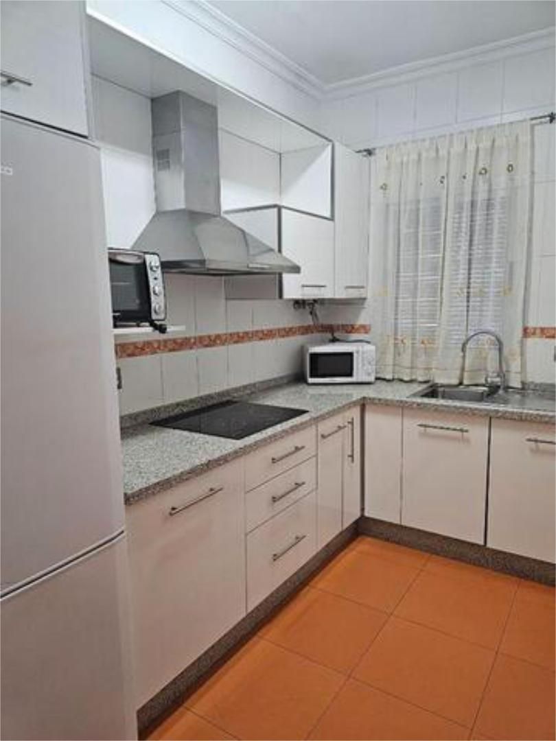 Casa o chalet de alquiler en Valdezorras - El Gordillo