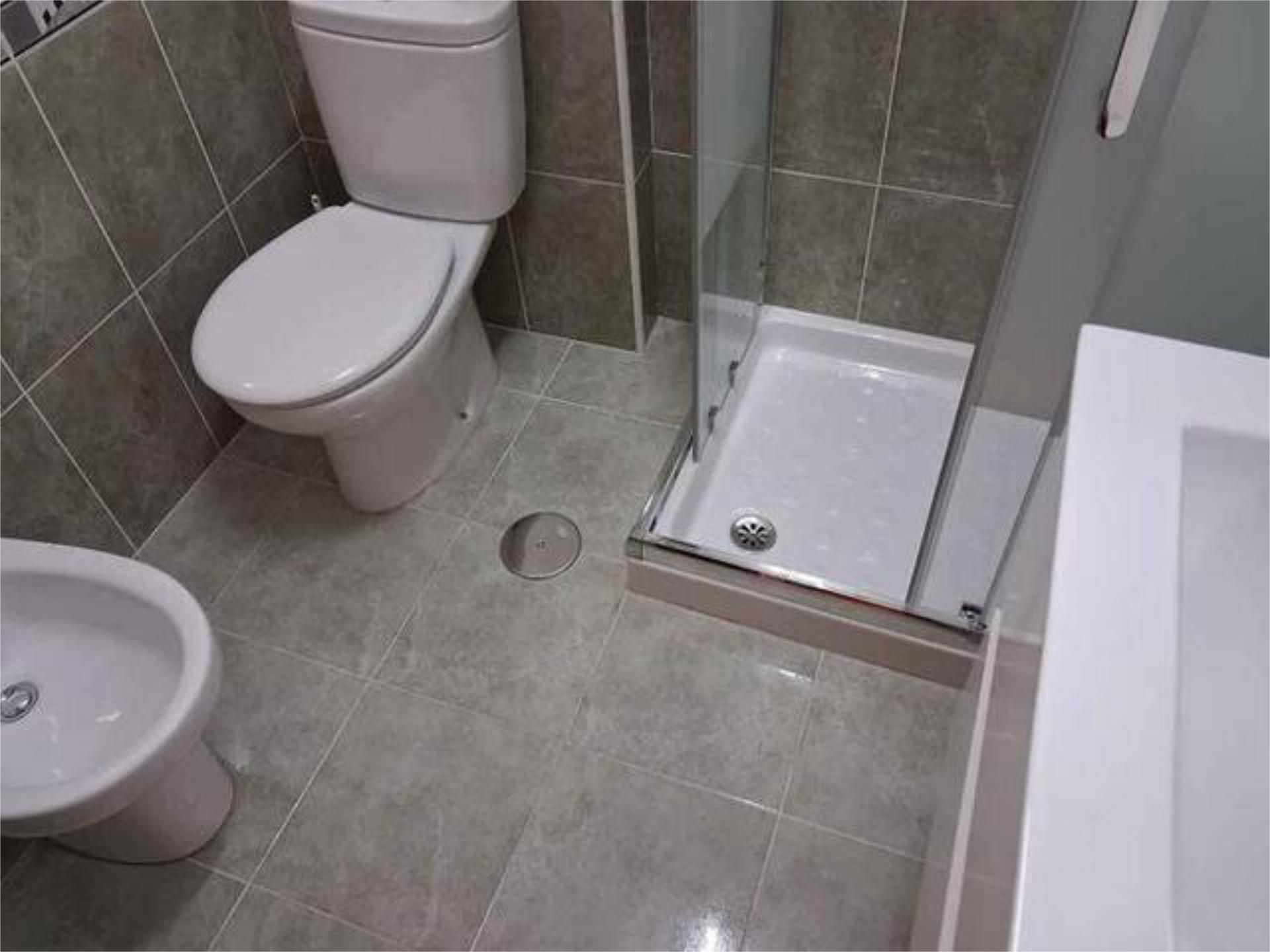 Baño de Piso en venta en Santander con Terraza
