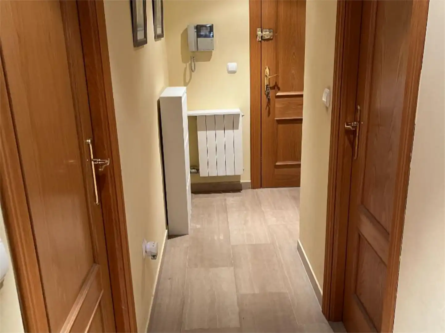 Piso en venta en Calle Albondón, 14, Rosaleda - Juventud Piso en venta en Granada Capital con Aire acondicionado, Piscina y Balcón