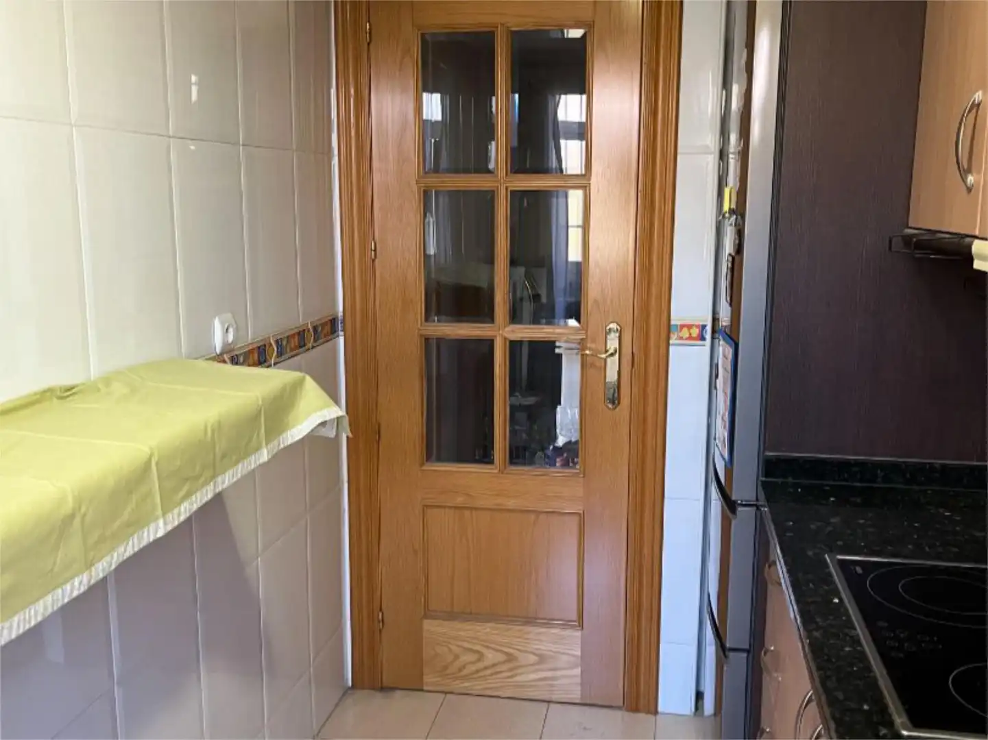 Piso en venta en Calle Albondón, 14, Rosaleda - Juventud Piso en venta en Granada Capital con Aire acondicionado, Piscina y Balcón