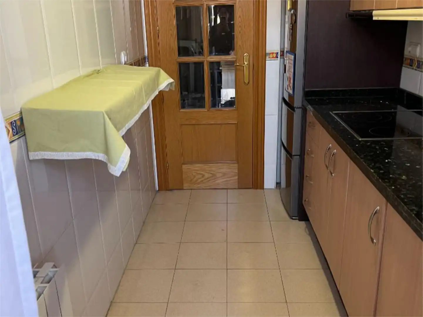 Piso en venta en Calle Albondón, 14, Rosaleda - Juventud Cocina de Piso en venta en Granada Capital con Aire acondicionado, Piscina y Balcón