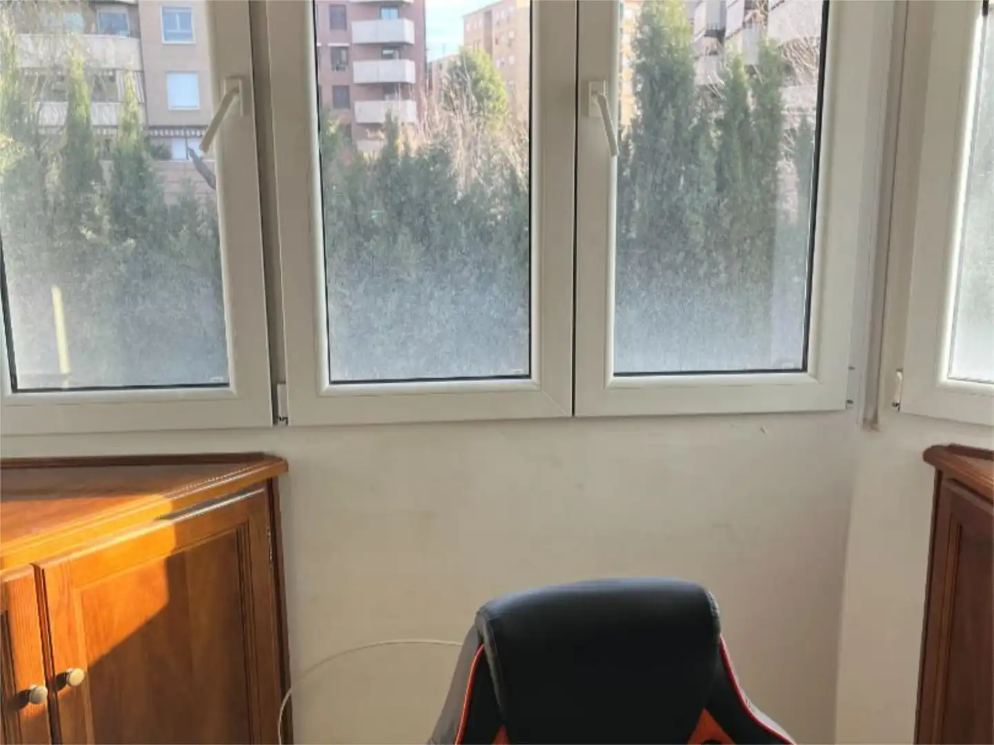 Piso en venta en Calle Albondón, 14, Rosaleda - Juventud Piso en venta en Granada Capital con Aire acondicionado, Piscina y Balcón